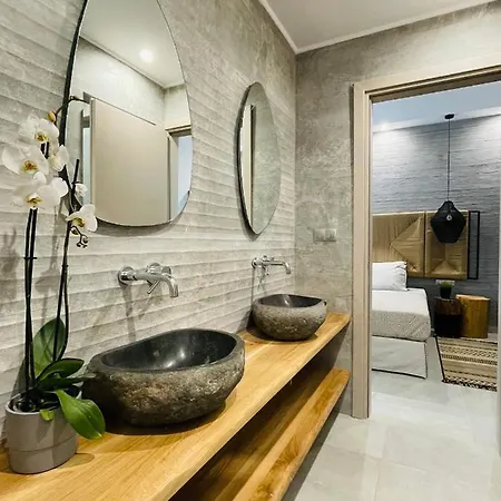 Soho Exclusive سكالا بوتامياس