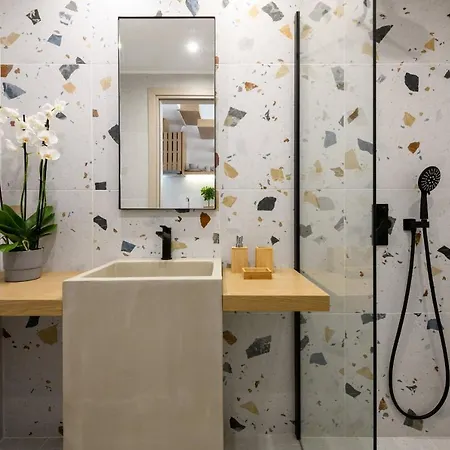 Soho Exclusive سكالا بوتامياس