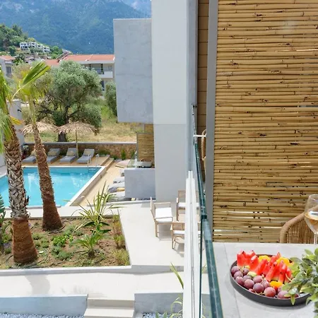 Ξενοδοχείο με διαμερίσματα Soho Exclusive 4*