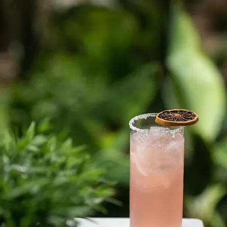 Soho Exclusive מלון דירות 4*